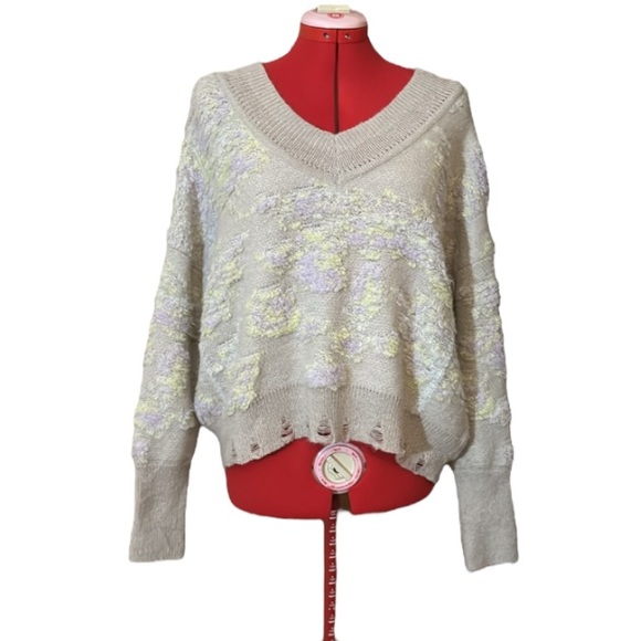 By Anthropologie Purple Beige Textured Oversized V-Neck Sweater Size XS - Picture 2 of 16